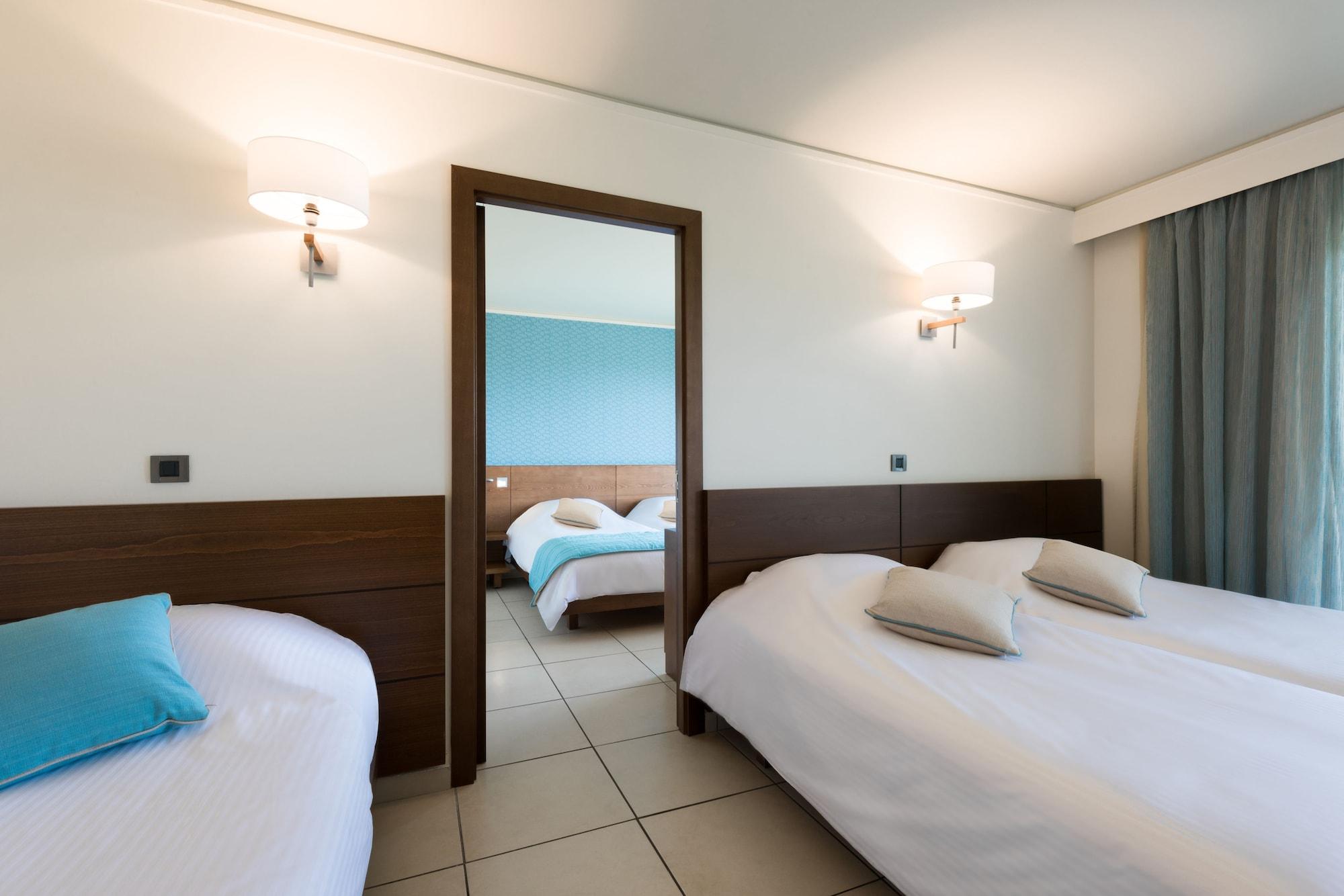 Blue Lagoon Resort Lambi  Exterior photo