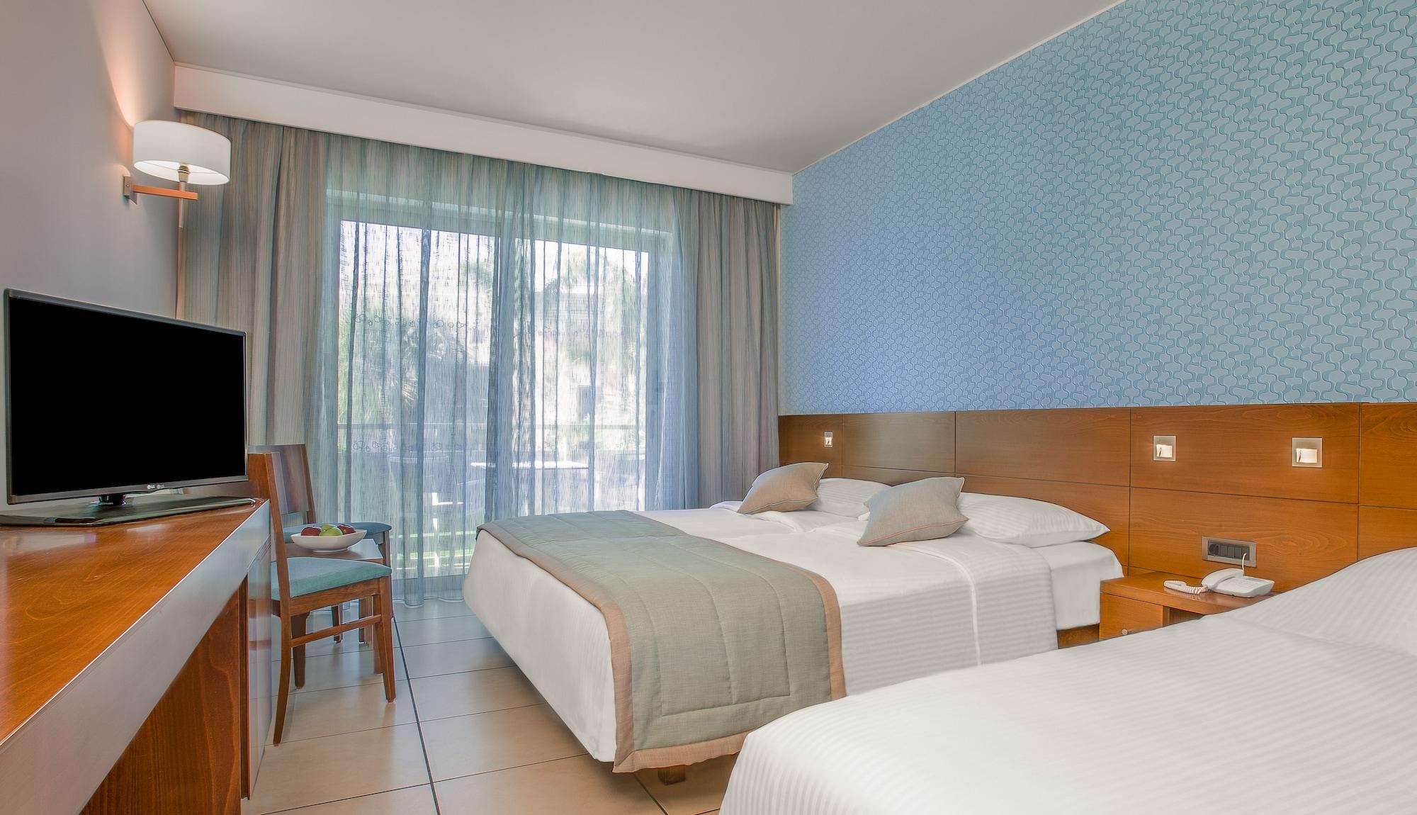 Blue Lagoon Resort Lambi  Exterior photo
