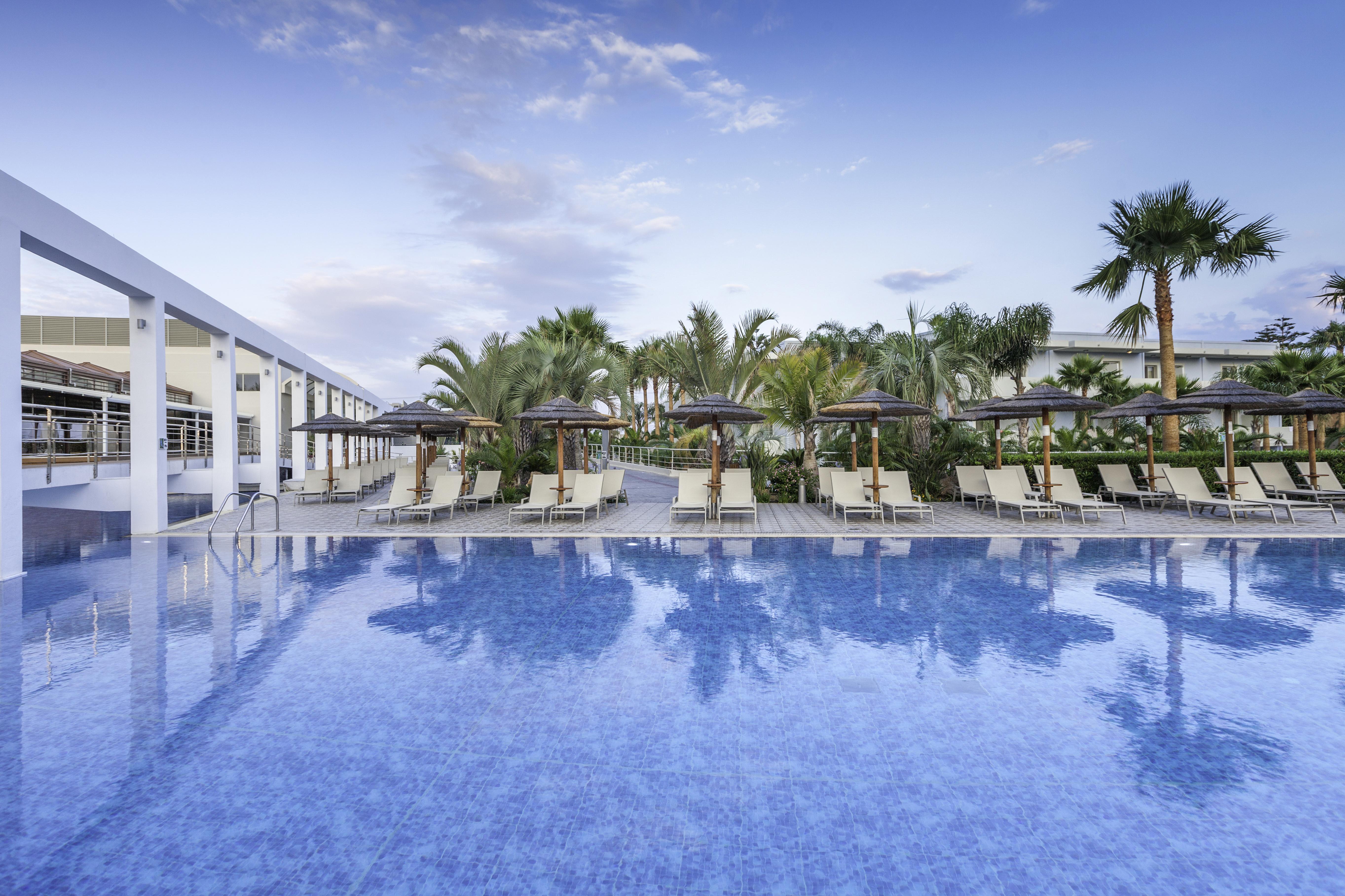 Blue Lagoon Resort Lambi  Exterior photo