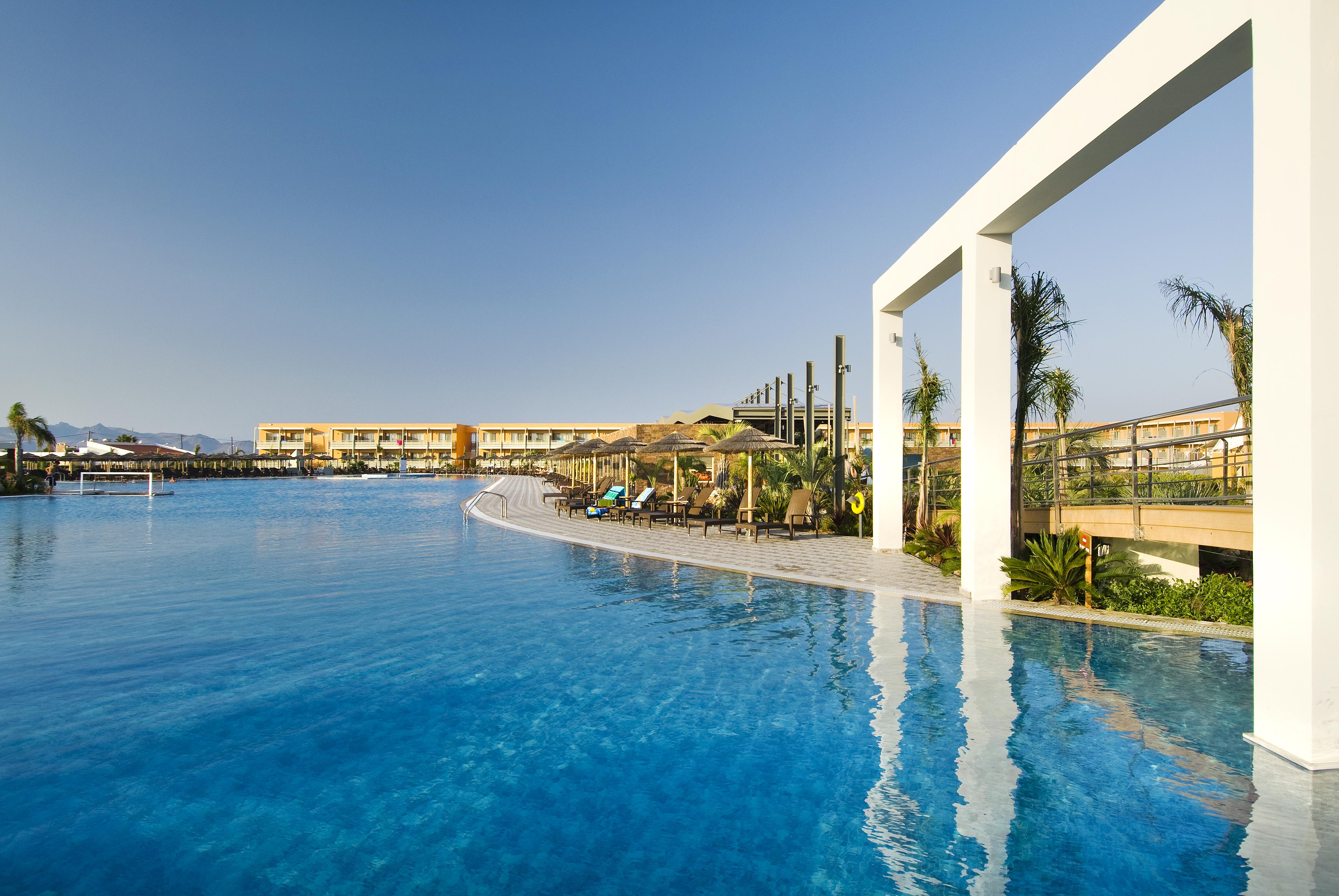 Blue Lagoon Resort Lambi  Exterior photo