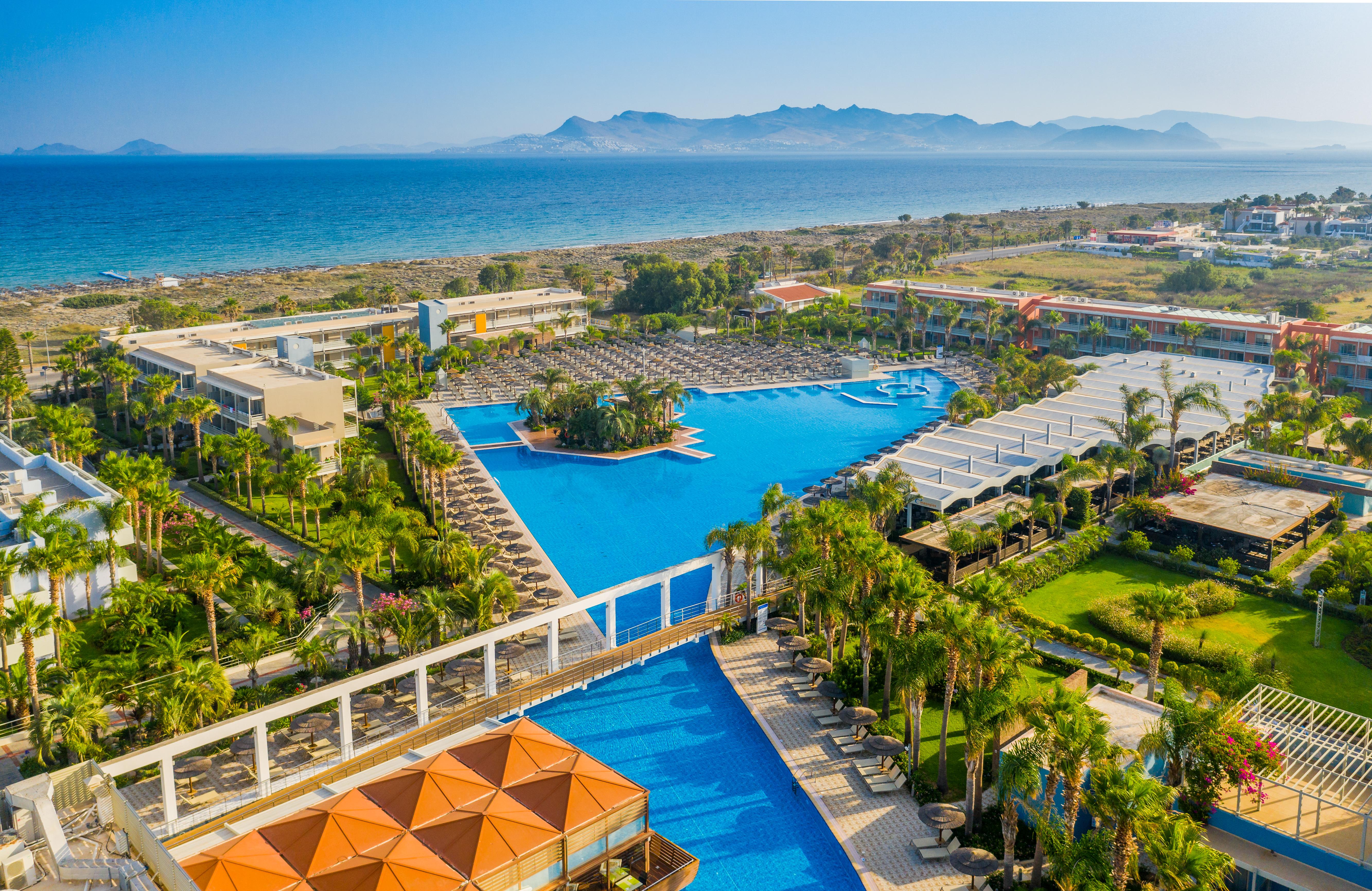 Blue Lagoon Resort Lambi  Exterior photo