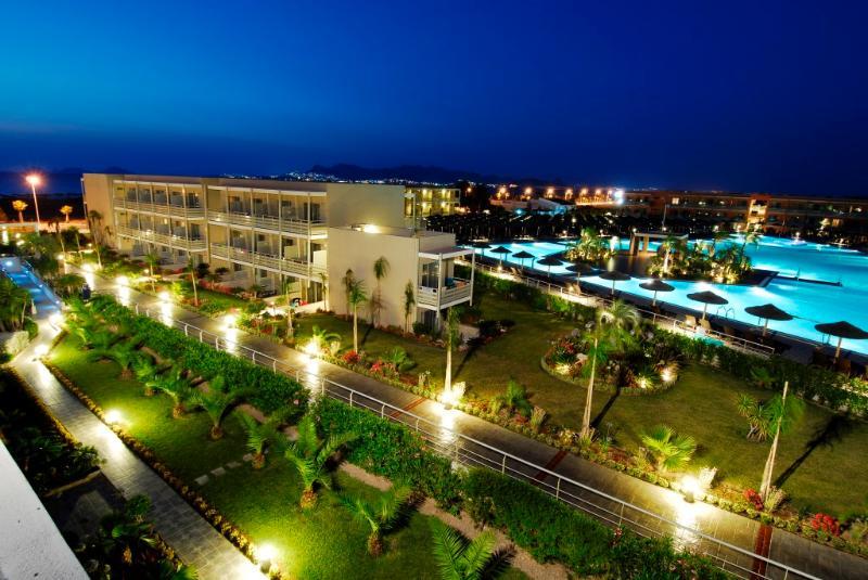 Blue Lagoon Resort Lambi  Exterior photo